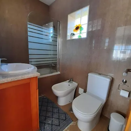 Sunflower Sea View With Magnificent Terrace In Serra Da Pescaria, - Portugal 別荘