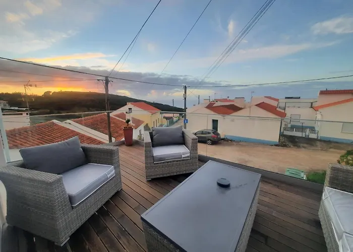 Nyaraló Sunflower Sea View With Magnificent Terrace In Serra Da Pescaria, - Portugal