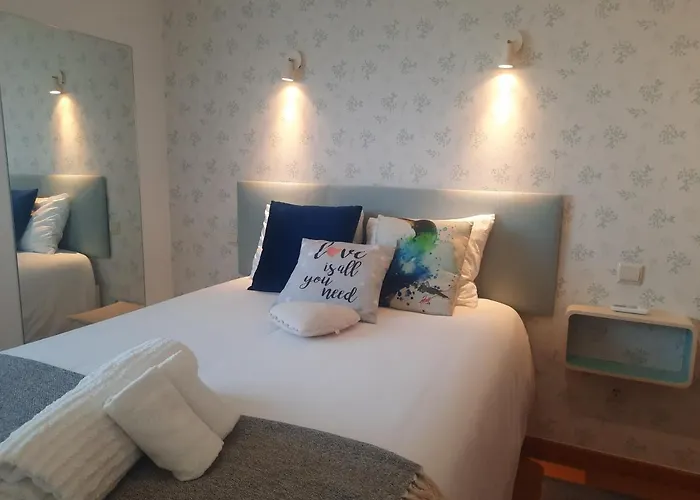 Nyaraló Sunflower Sea View With Magnificent Terrace In Serra Da Pescaria, - Portugal