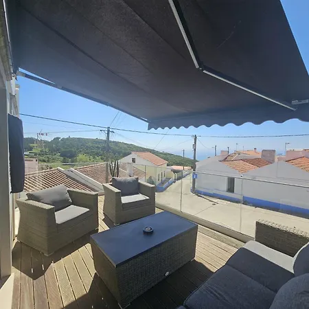 Sunflower Sea View With Magnificent Terrace In Serra Da Pescaria, - Portugal Holiday home